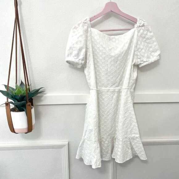 Significant Other Symphony Dress White Embroidered Daisy Flowers Size US 8 - Picture 9 of 9